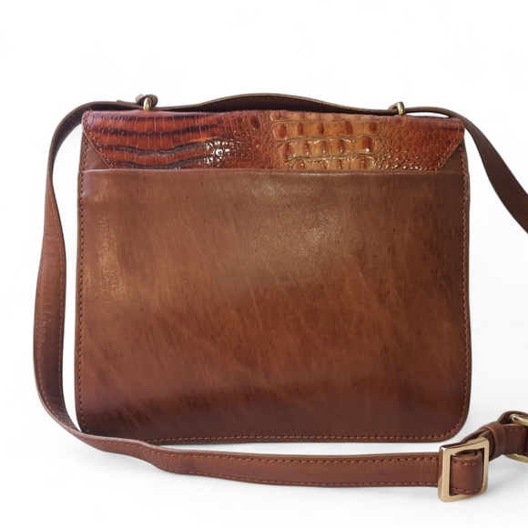 LAND LEATHER CRAFTSMANSHIP Croc Leather Crossbody Map Lock Key Flap Bag Charm - Picture 10 of 16